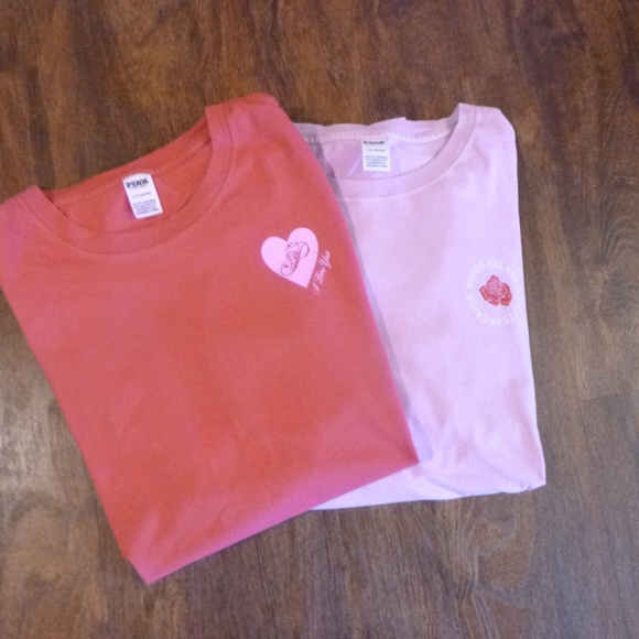 2 VICTORIA'S SECRET VALENTINES & ROSES T SHIRTS SZ-L - Picture 1 of 11